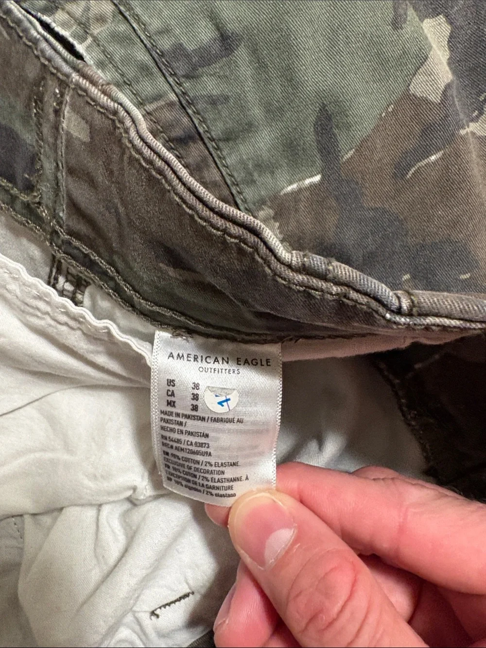 American Eagle Cargo Camo Shorts Size 38
